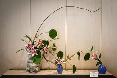 Ryuseiha Ikebana flower arrangement