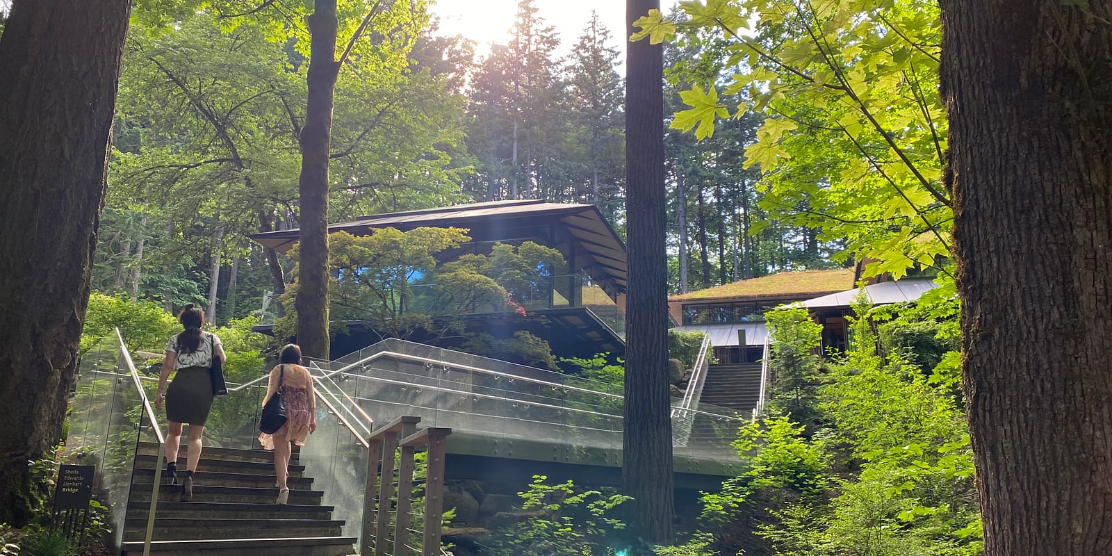 6.25_Entry Garden w Guests_PM