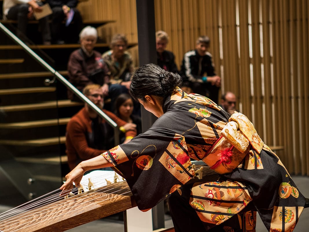 Mitsuki Dazai performing koto music at Moonviewing 2017