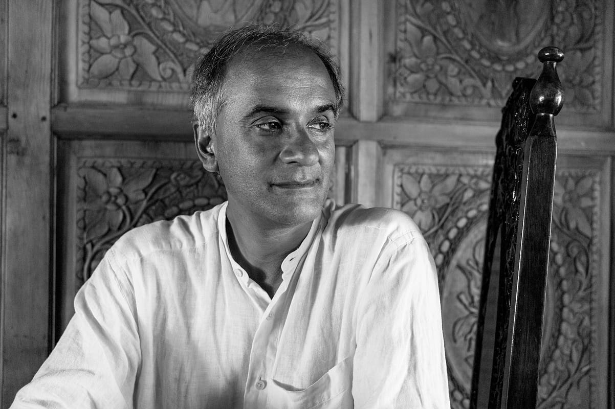 Pico Iyer headshot Brigitte Lacombe