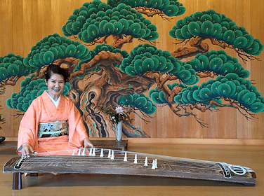 Masumi Timson with her koto